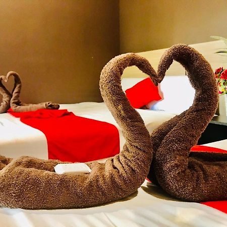 Highway Times Inn Hotel Ипох Экстерьер фото